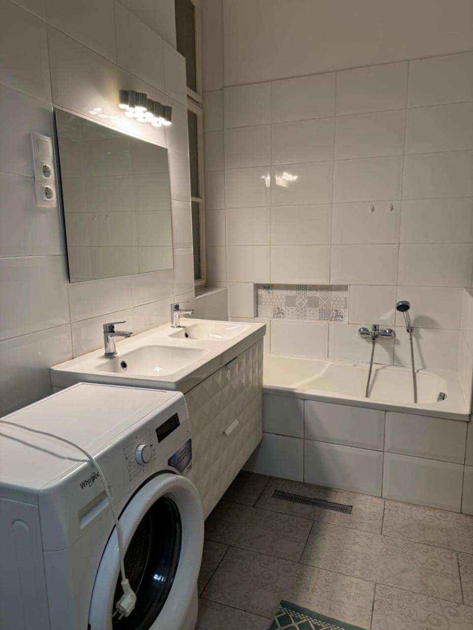 Oktogon Modern Apartment Budapest Kültér fotó